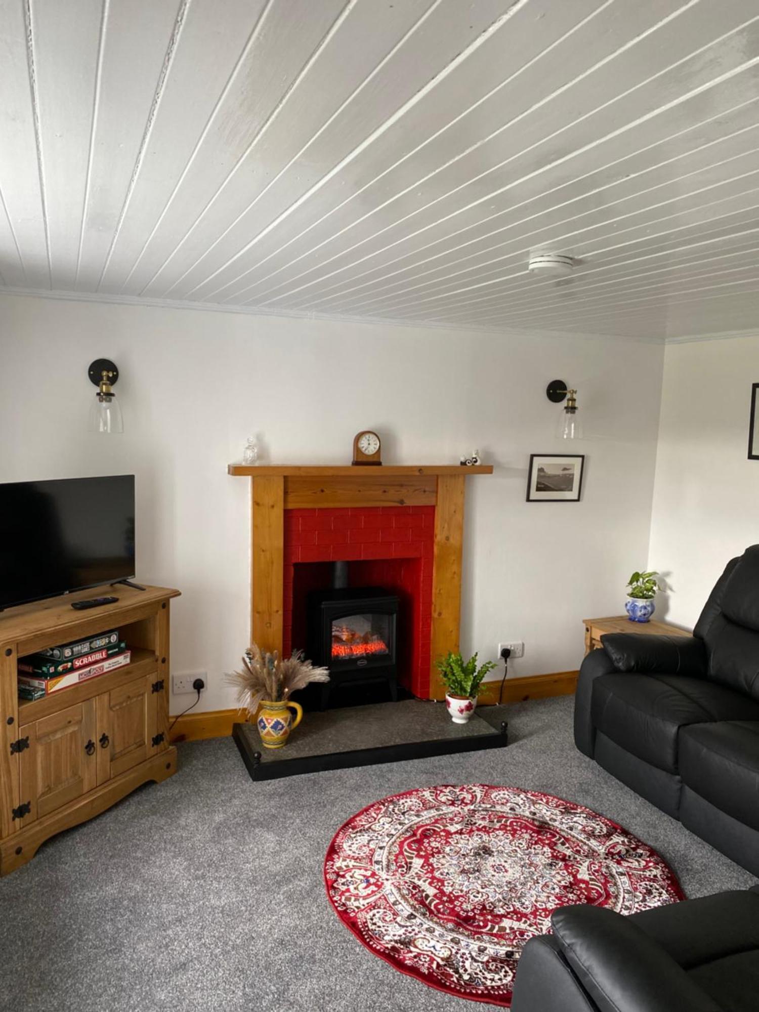 Cnoc Ruaraidh Cottage Kilmuir  Extérieur photo